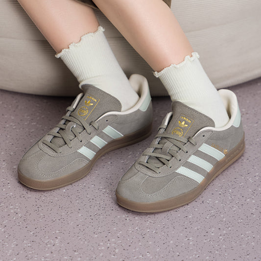 Adidas Originals Women's Skate Shoes Low Top JR2430