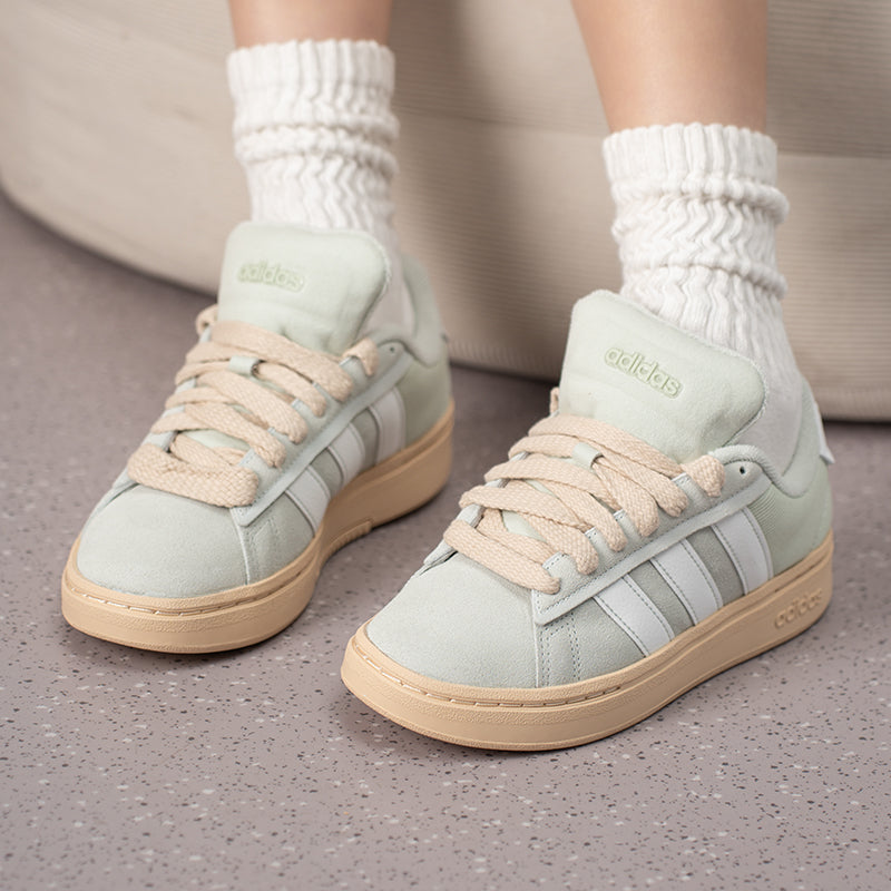 Adidas Women's Skate Shoes Low Top IH1350