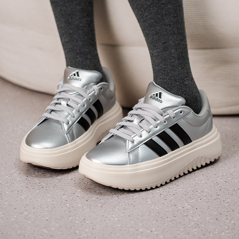 Adidas Women's Casual Shoes IH9110